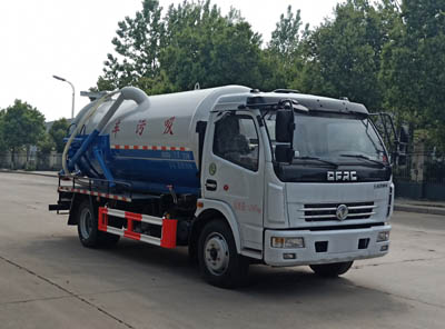 東風(fēng)大多利卡8立吸污車(chē)